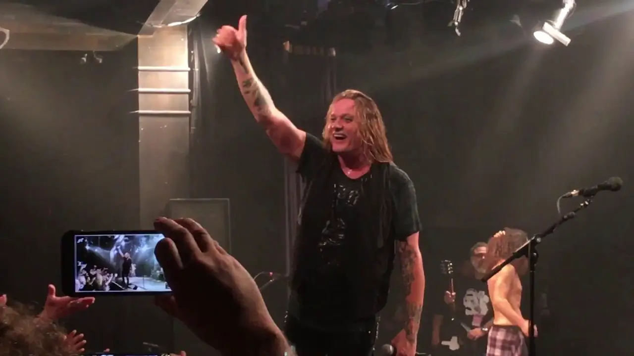 Watch Sebastian Bach Smash SKID ROW Classics Live » Metal Wani