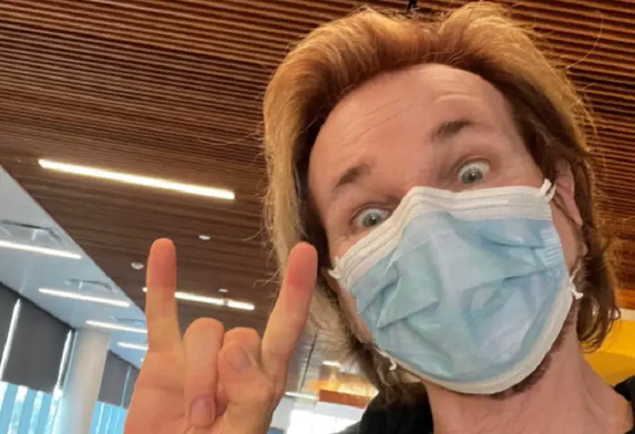 POISON Drummer Rikki Rockett Defied 10% Survival Odds and Beat Stage 4 Cancer Without Surgery » Metal Wani